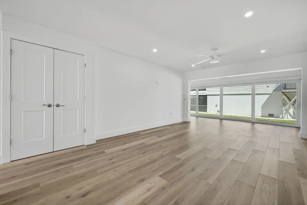 1610 Middle Gulf Drive Sanibel FL 33957