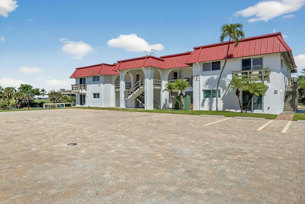 1610 Middle Gulf Drive Sanibel FL 33957