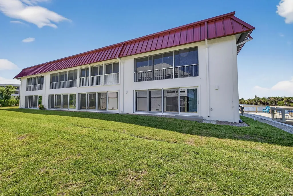 1610 Middle Gulf Drive Sanibel FL 33957