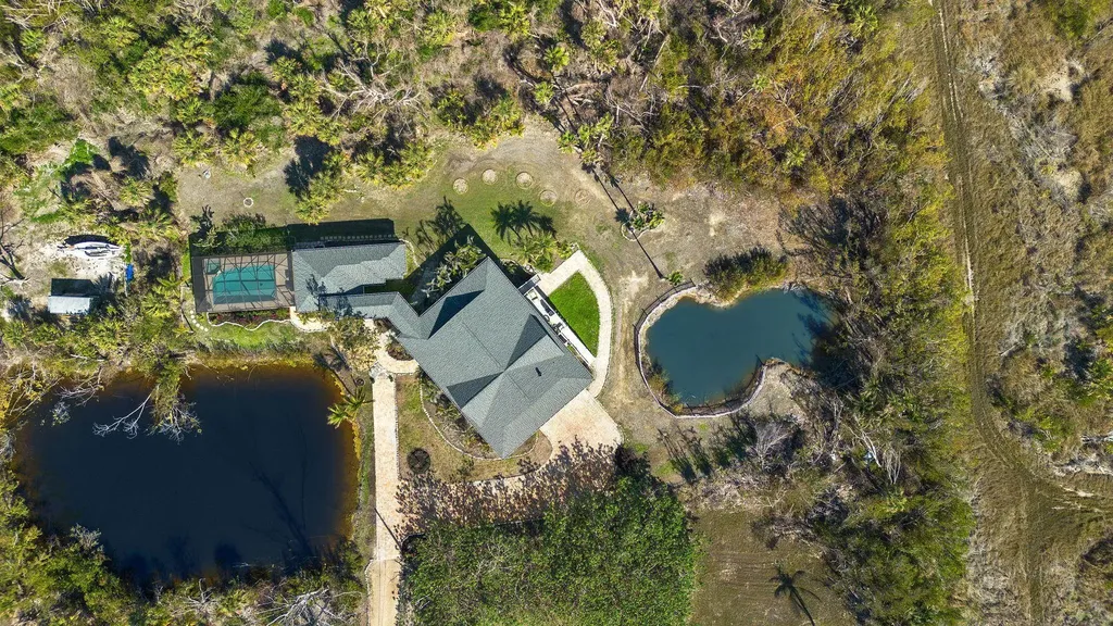 2999 Twin Ponds Drive Sanibel FL 33957