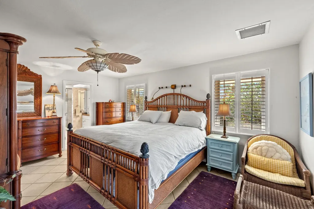 2999 Twin Ponds Drive Sanibel FL 33957