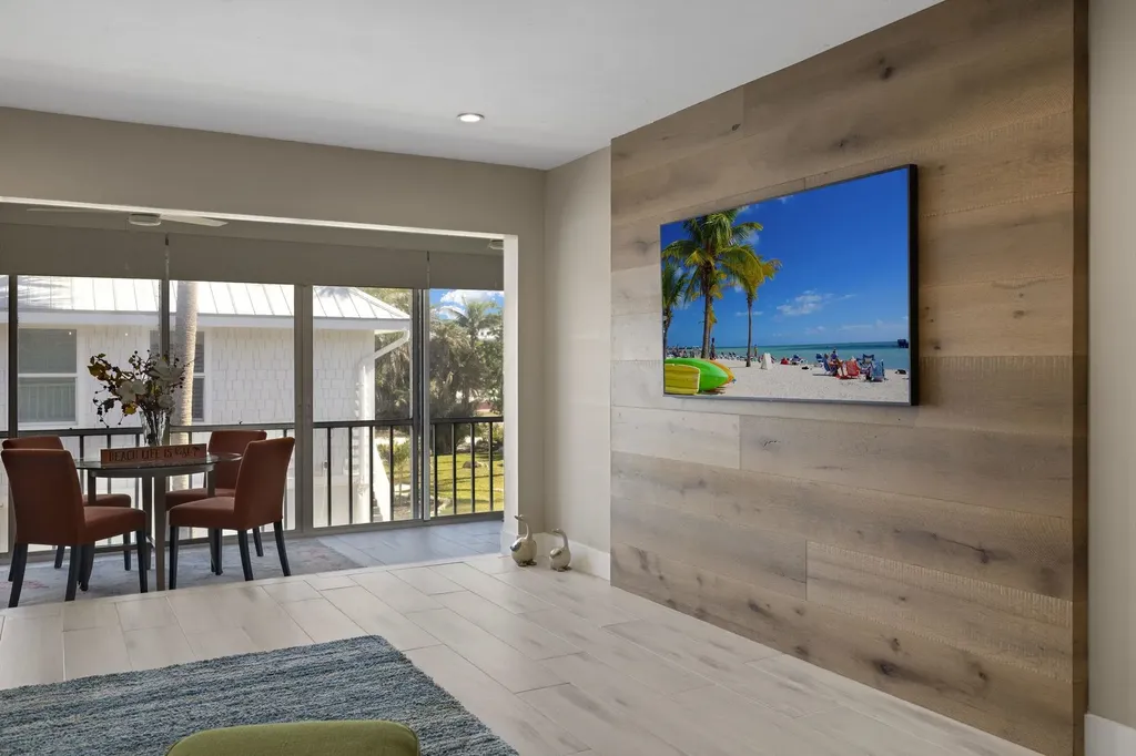 1610 Middle Gulf Drive Sanibel FL 33957