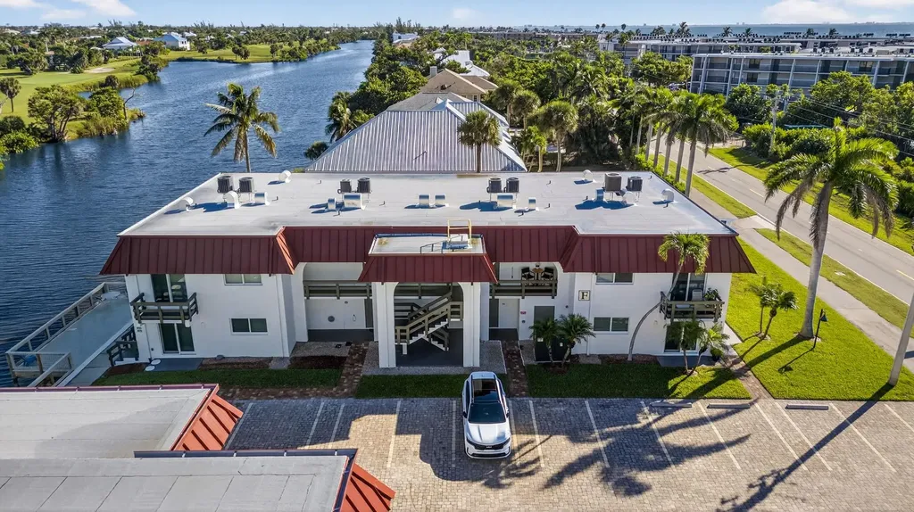 1610 Middle Gulf Drive Sanibel FL 33957