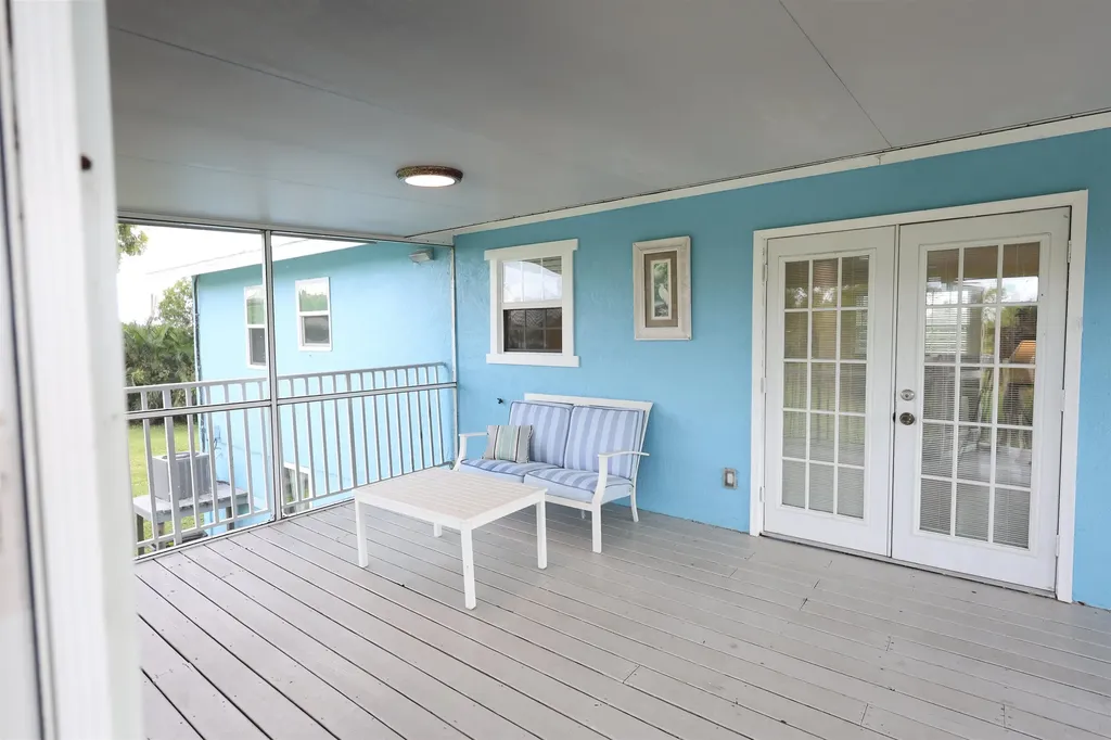 8642 Whispering Pines Drive St. James City FL 33956