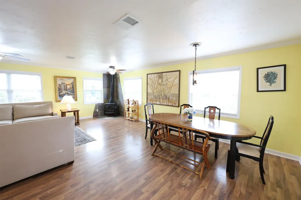 8642 Whispering Pines Drive St. James City FL 33956