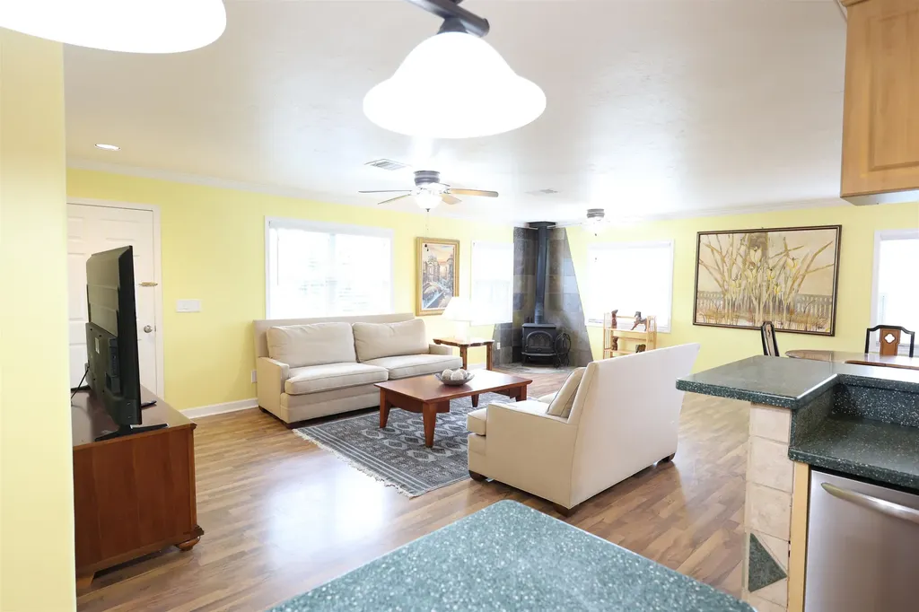 8642 Whispering Pines Drive St. James City FL 33956