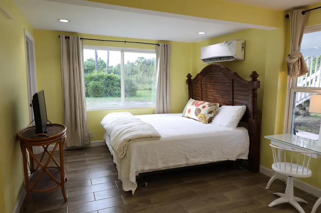 8642 Whispering Pines Drive St. James City FL 33956