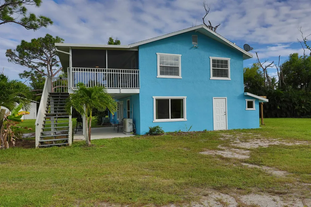 8642 Whispering Pines Drive St. James City FL 33956