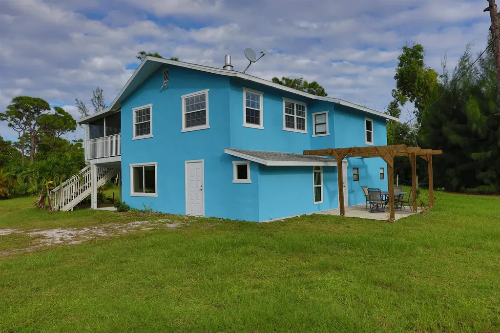 8642 Whispering Pines Drive St. James City FL 33956
