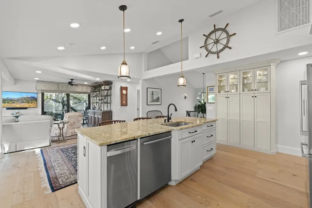 1731 Venus Drive Sanibel FL 33957