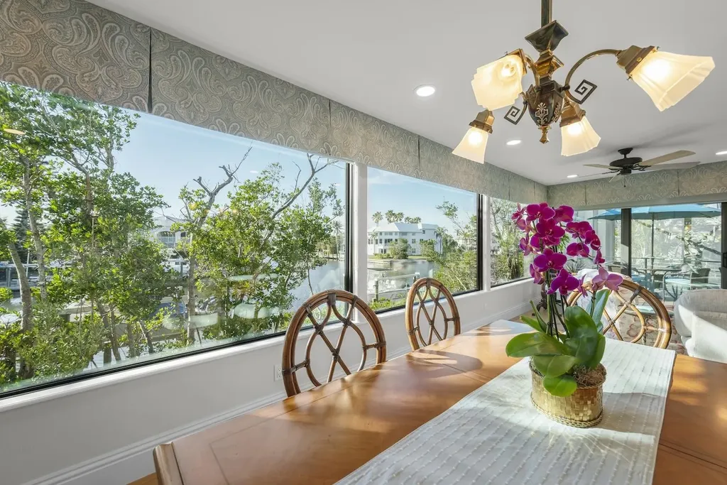 1731 Venus Drive Sanibel FL 33957