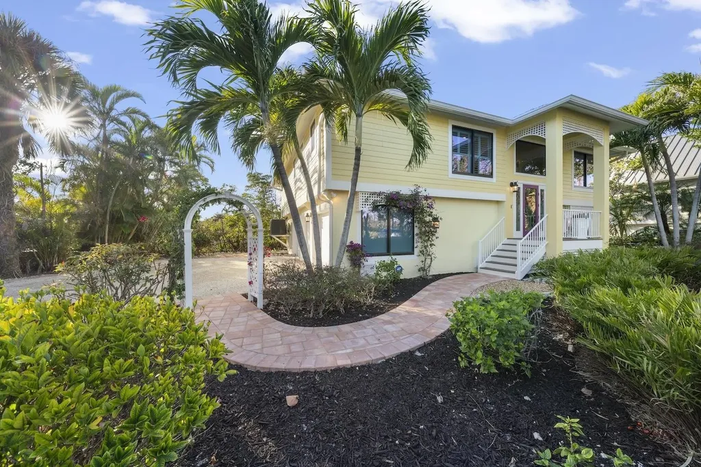 1731 Venus Drive Sanibel FL 33957