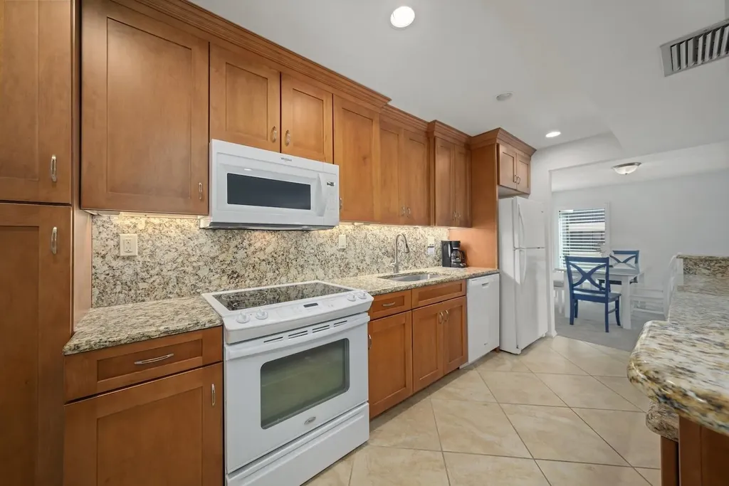 2721 W Gulf Drive Sanibel FL 33957