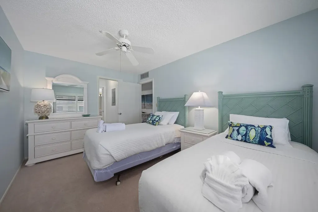 2721 W Gulf Drive Sanibel FL 33957