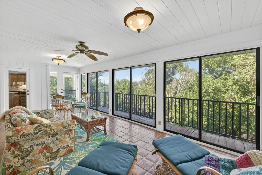 5307 Ladyfinger Lake Road Sanibel FL 33957