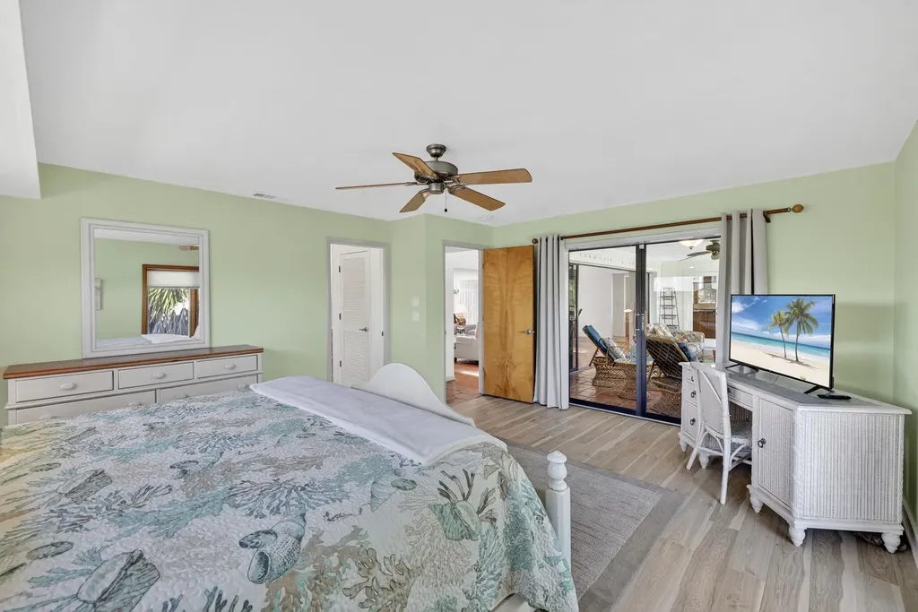 5307 Ladyfinger Lake Road Sanibel FL 33957