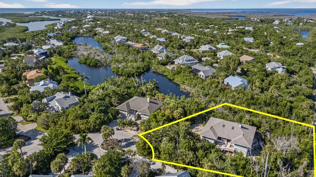 5307 Ladyfinger Lake Road Sanibel FL 33957