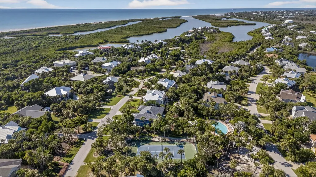 5307 Ladyfinger Lake Road Sanibel FL 33957