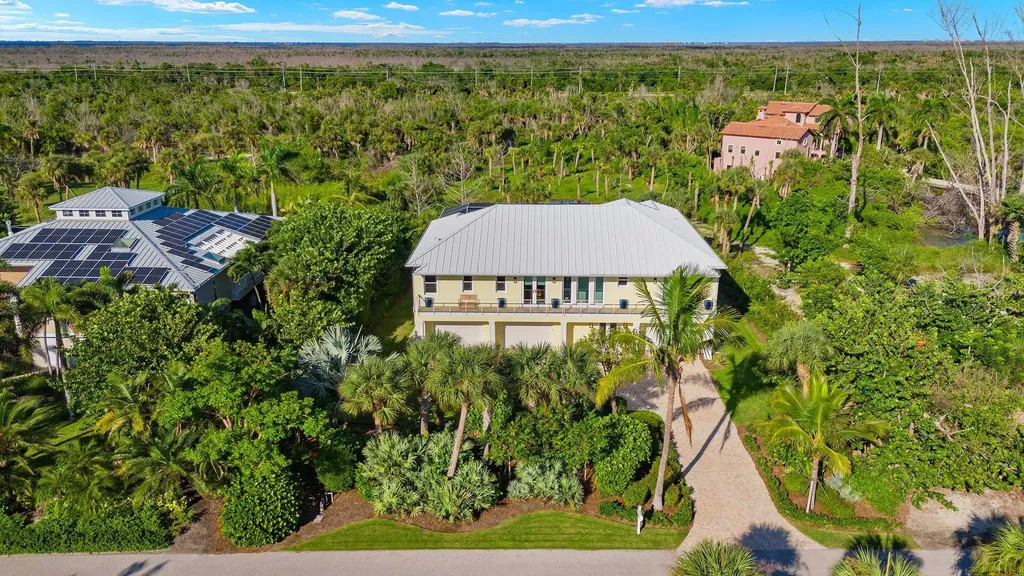 4988 Joewood Drive Sanibel FL 33957