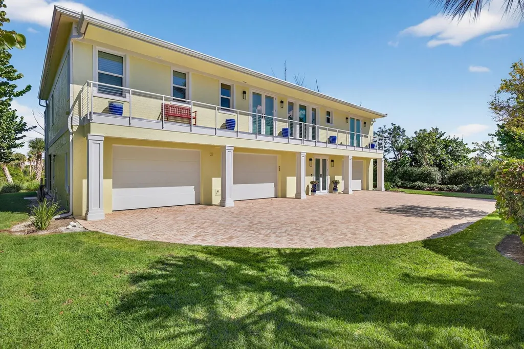 4988 Joewood Drive Sanibel FL 33957