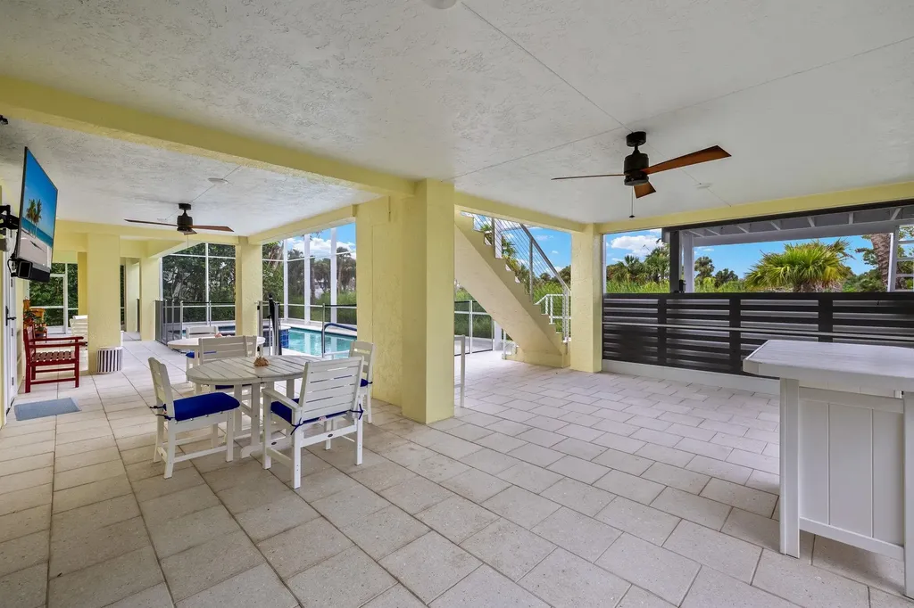 4988 Joewood Drive Sanibel FL 33957