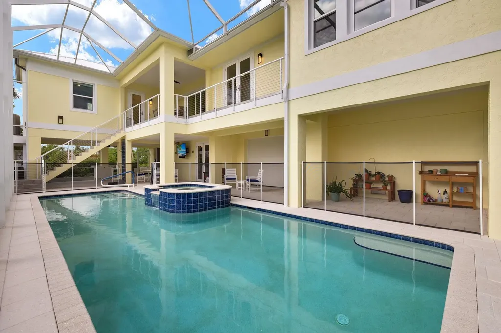 4988 Joewood Drive Sanibel FL 33957