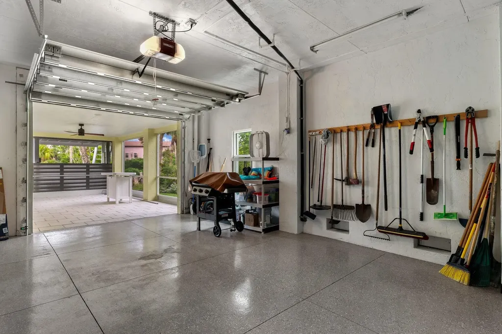 4988 Joewood Drive Sanibel FL 33957