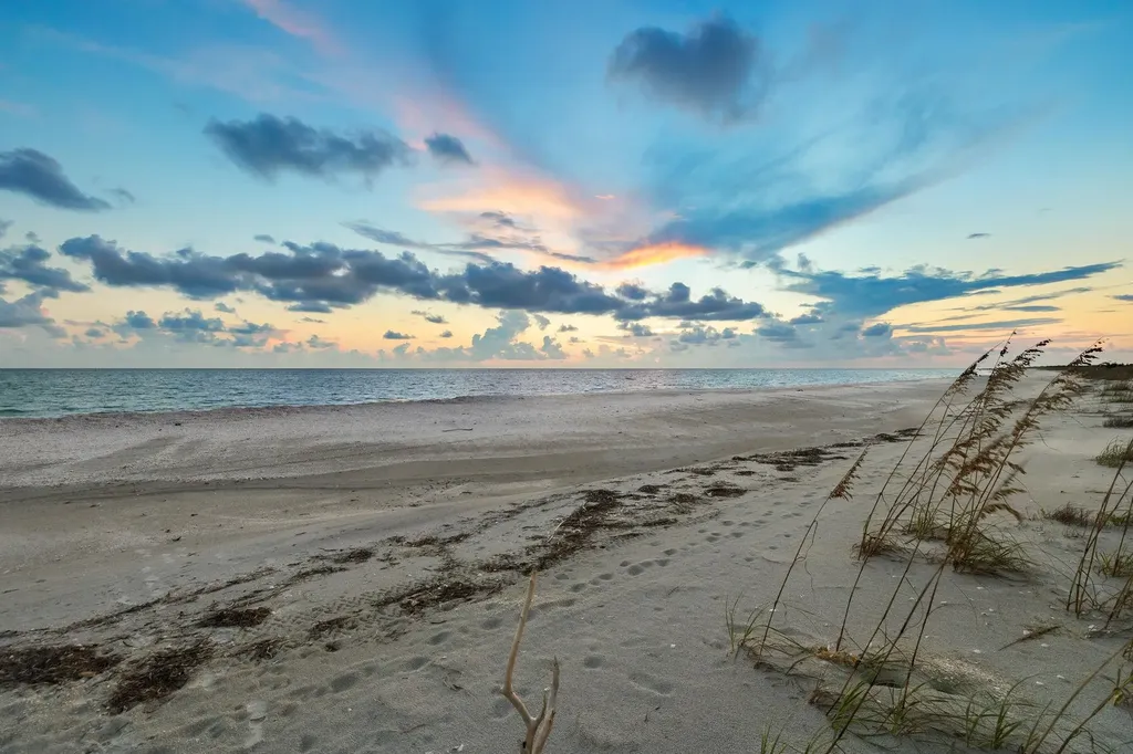 4988 Joewood Drive Sanibel FL 33957