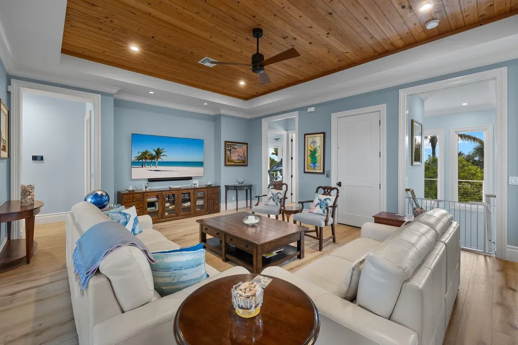 4988 Joewood Drive Sanibel FL 33957