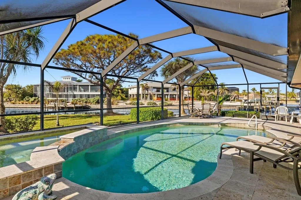 985 Oyster Court Sanibel FL 33957