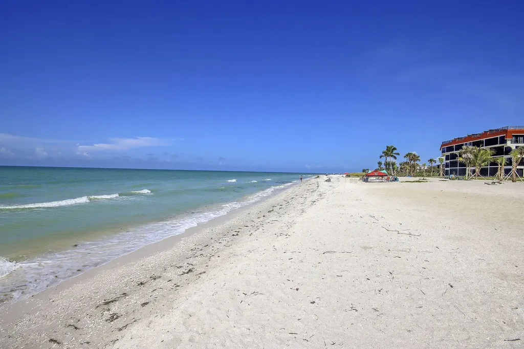 2445 W Gulf Drive Sanibel FL 33957