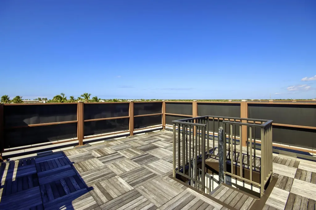 2445 W Gulf Drive Sanibel FL 33957