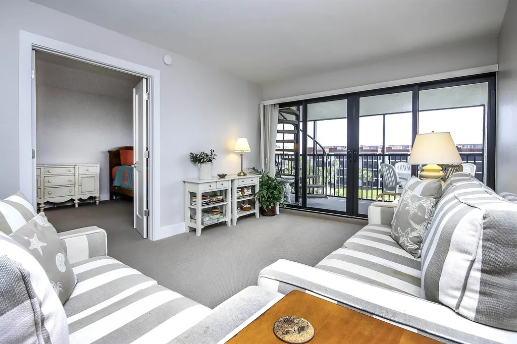 2445 W Gulf Drive Sanibel FL 33957