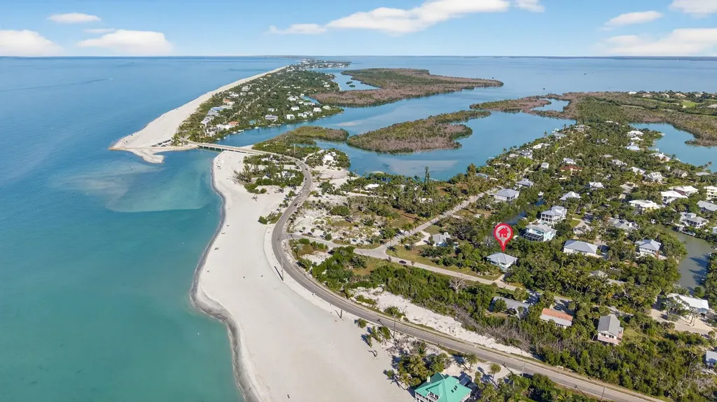 6476 Pine Avenue Sanibel FL 33957