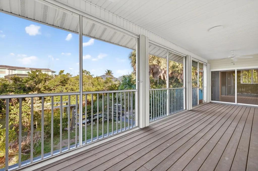 6476 Pine Avenue Sanibel FL 33957