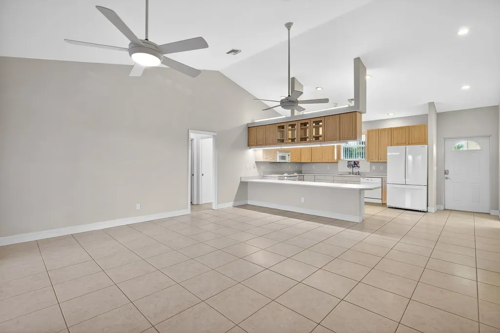 6476 Pine Avenue Sanibel FL 33957