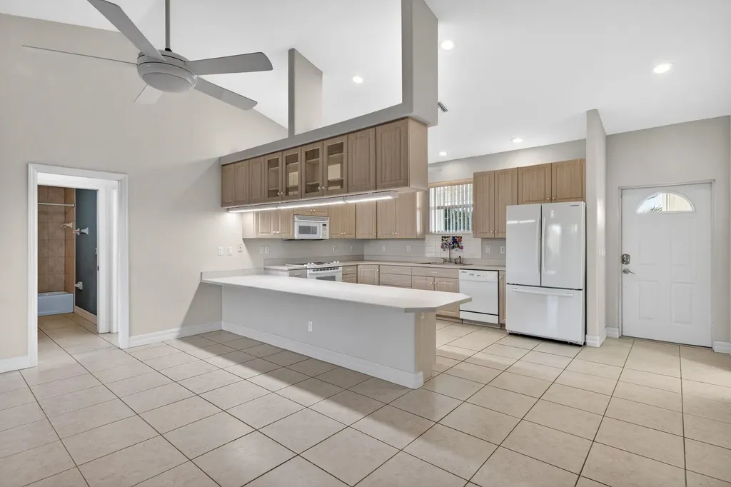 6476 Pine Avenue Sanibel FL 33957