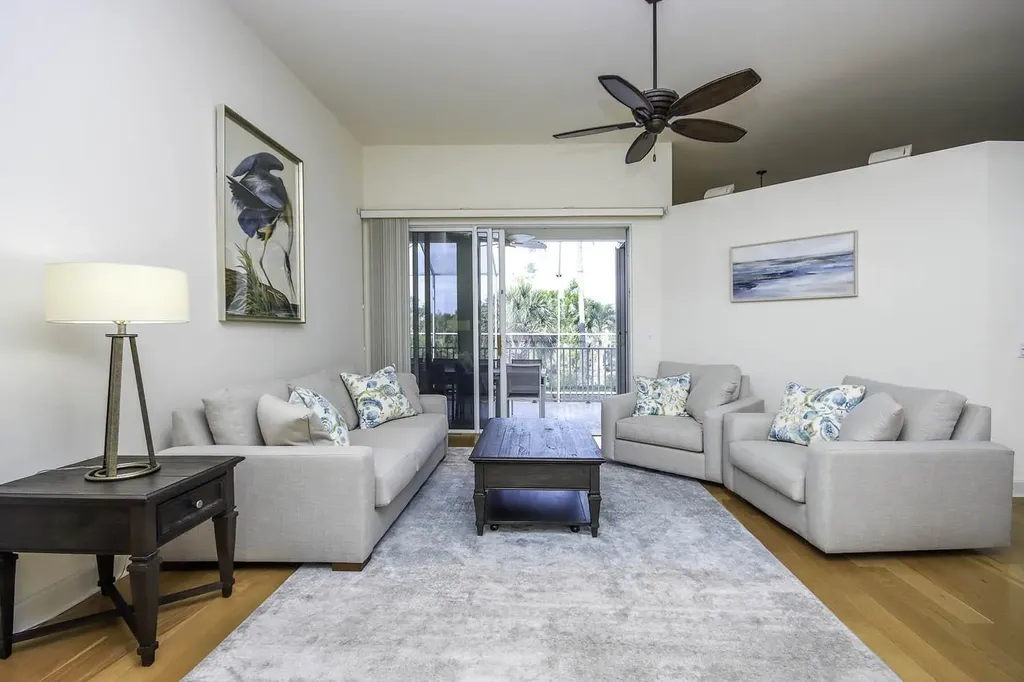 1319 Par View Drive Sanibel FL 33957