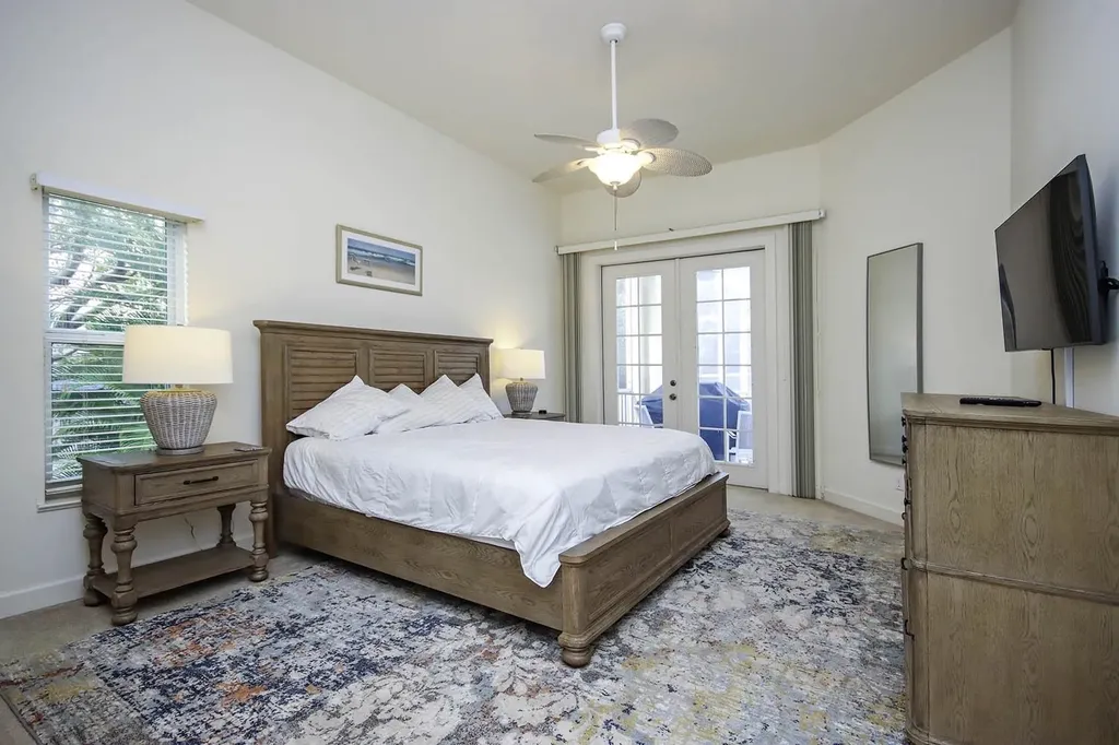 1319 Par View Drive Sanibel FL 33957