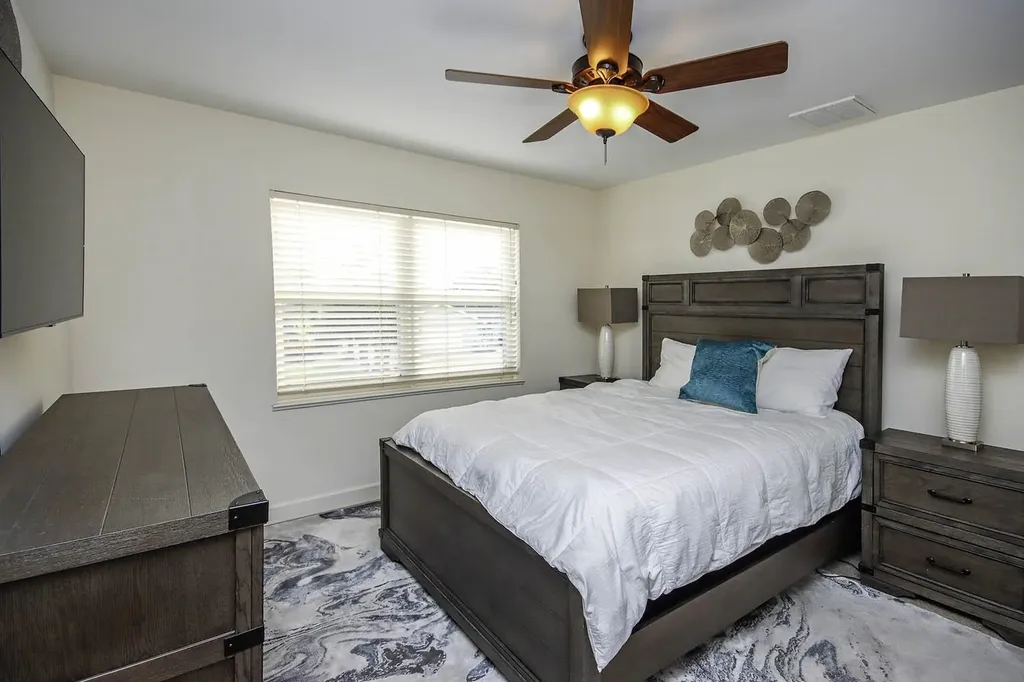 1319 Par View Drive Sanibel FL 33957