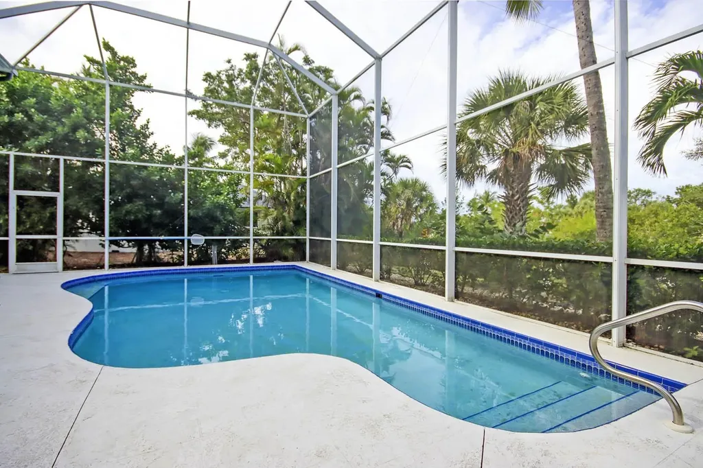 1319 Par View Drive Sanibel FL 33957