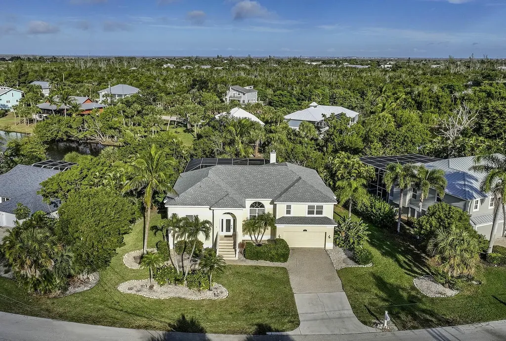 1319 Par View Drive Sanibel FL 33957