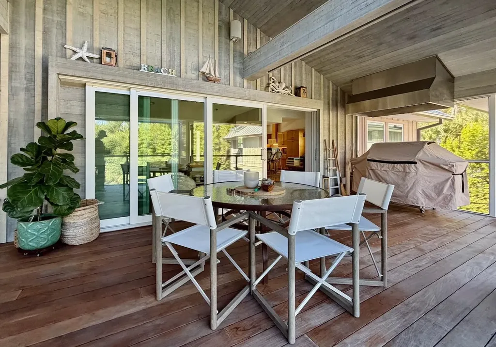 687 Anchor Drive Sanibel FL 33957