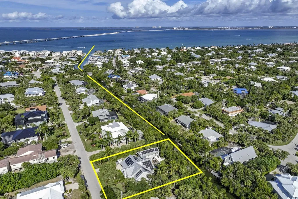 687 Anchor Drive Sanibel FL 33957
