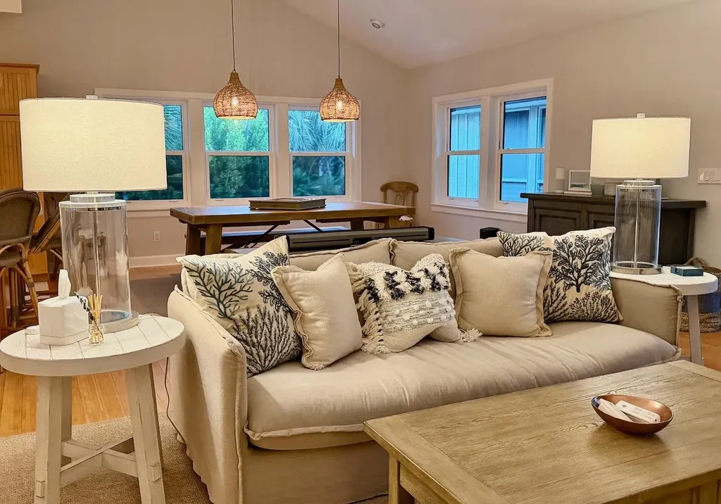 687 Anchor Drive Sanibel FL 33957