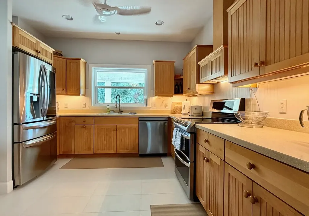 687 Anchor Drive Sanibel FL 33957