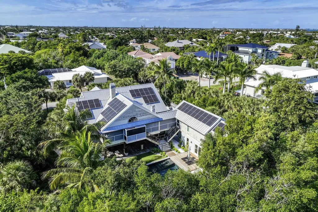 687 Anchor Drive Sanibel FL 33957