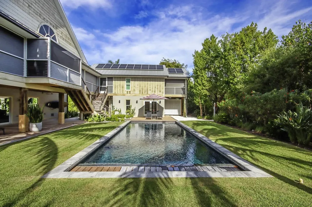 687 Anchor Drive Sanibel FL 33957