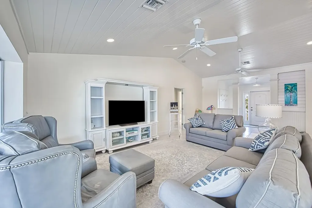 1233 Middle Gulf Drive Sanibel FL 33957