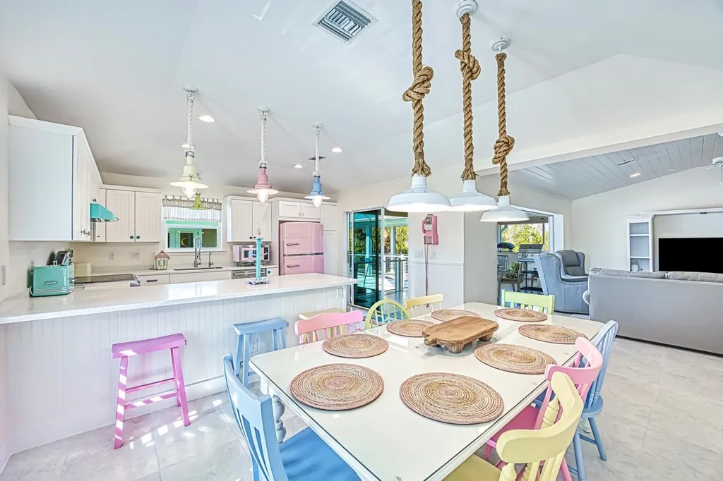 1233 Middle Gulf Drive Sanibel FL 33957
